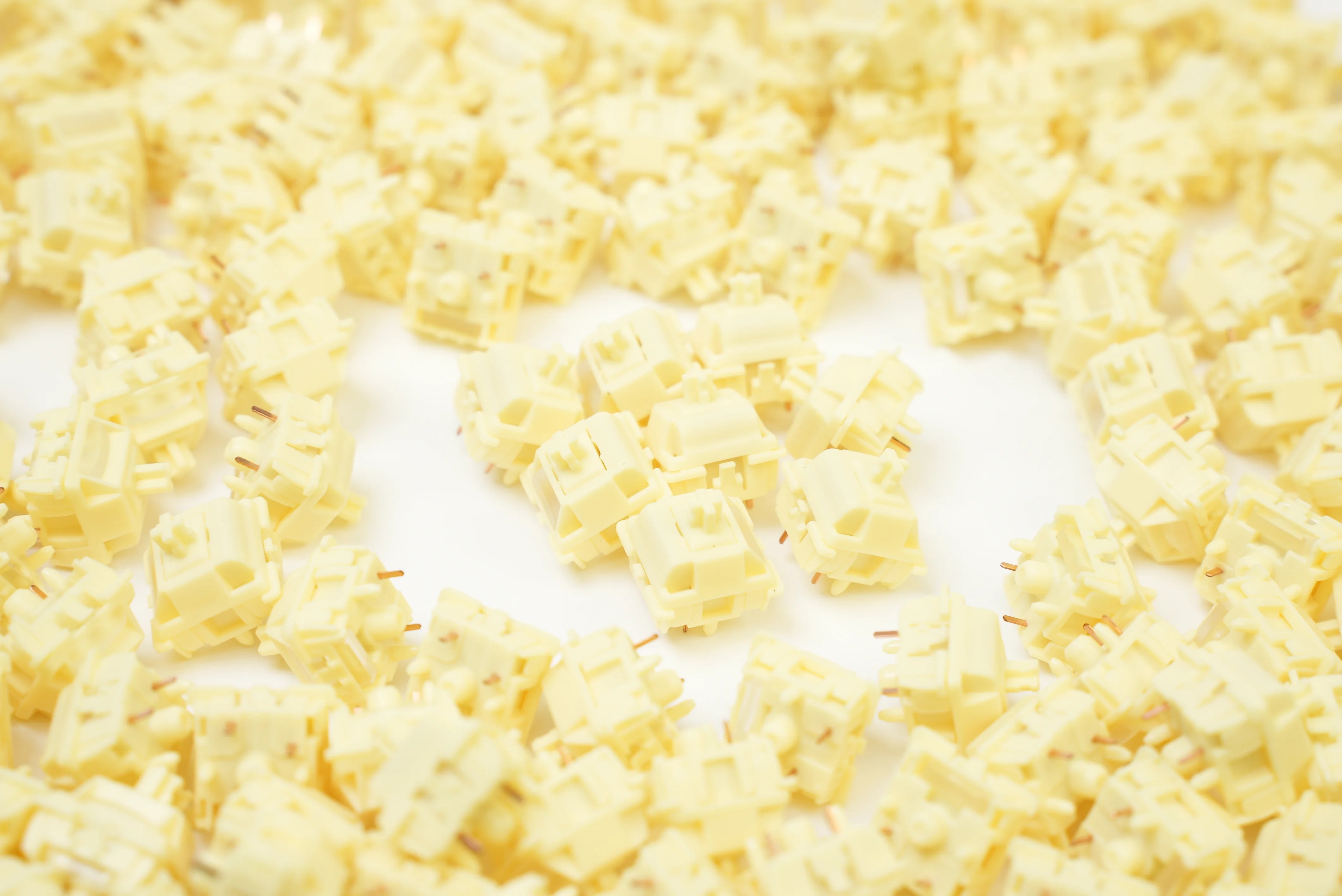 Gateron Banana Smoothie POM Series - Heavy Tactile Switch