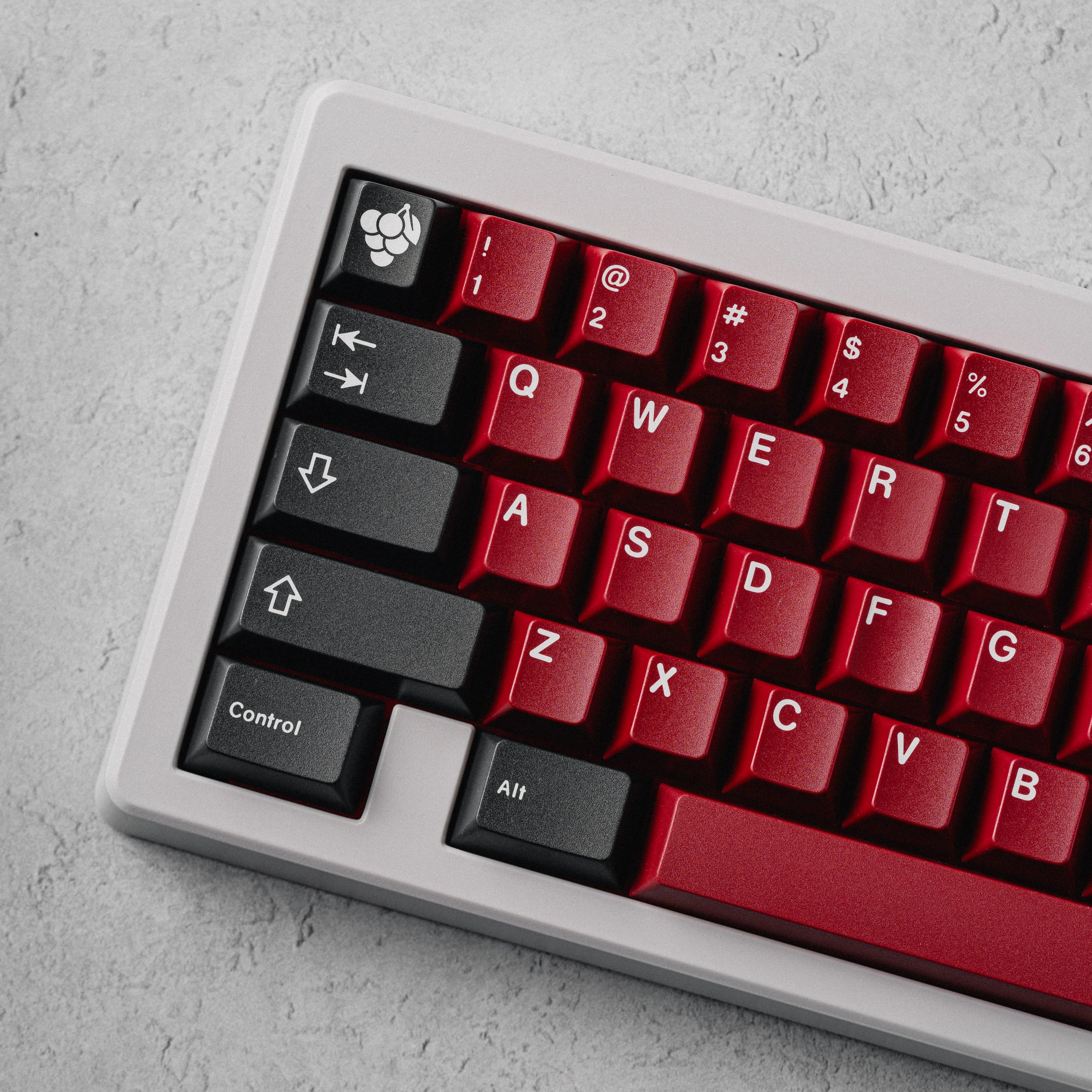 GMK CYL Burgundy Keycaps