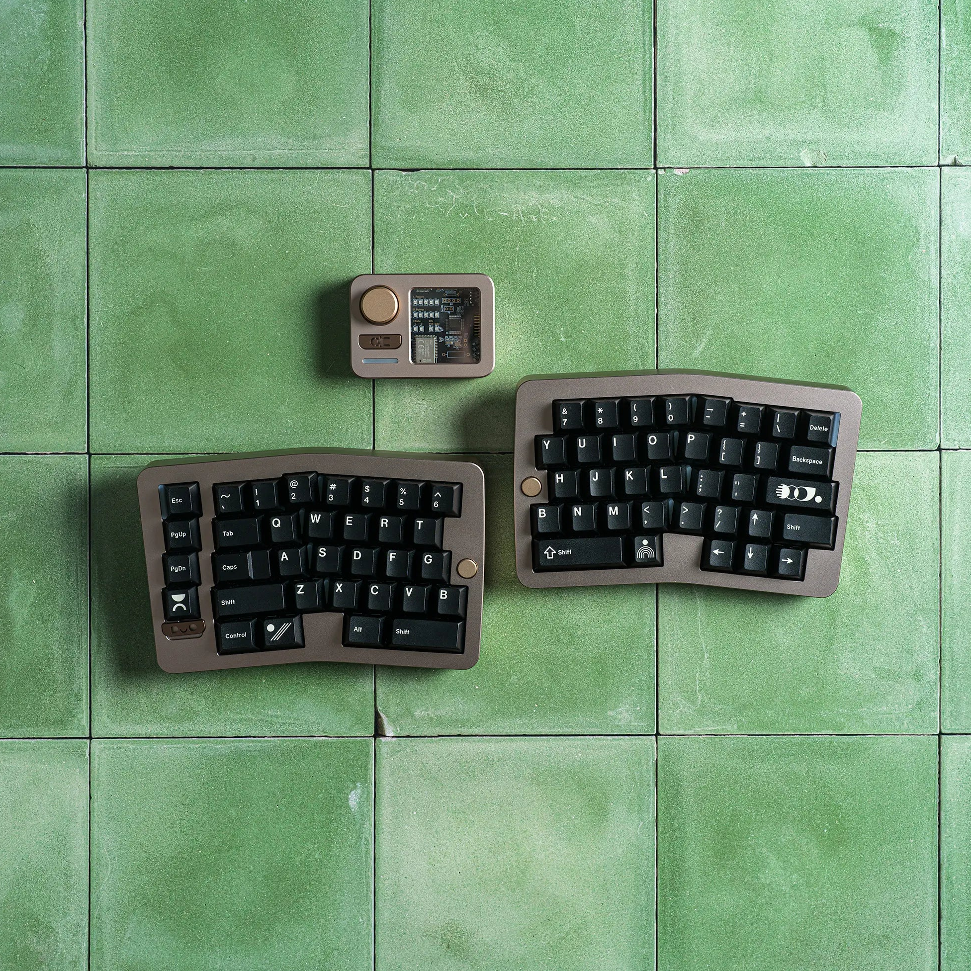 QK Alice Duo Keyboard - No Wrist Rest