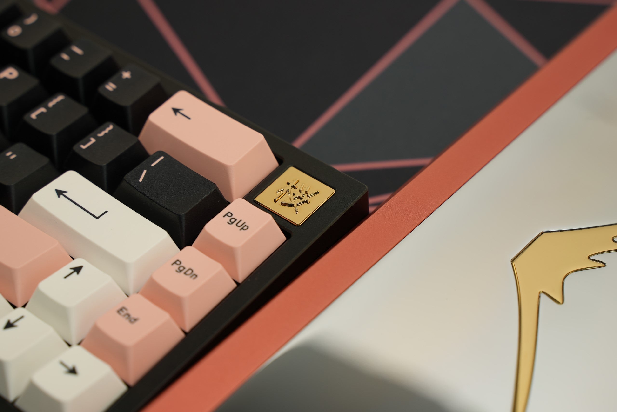 Fuji 65v2 Swirl Keyboard - PINKBLACK