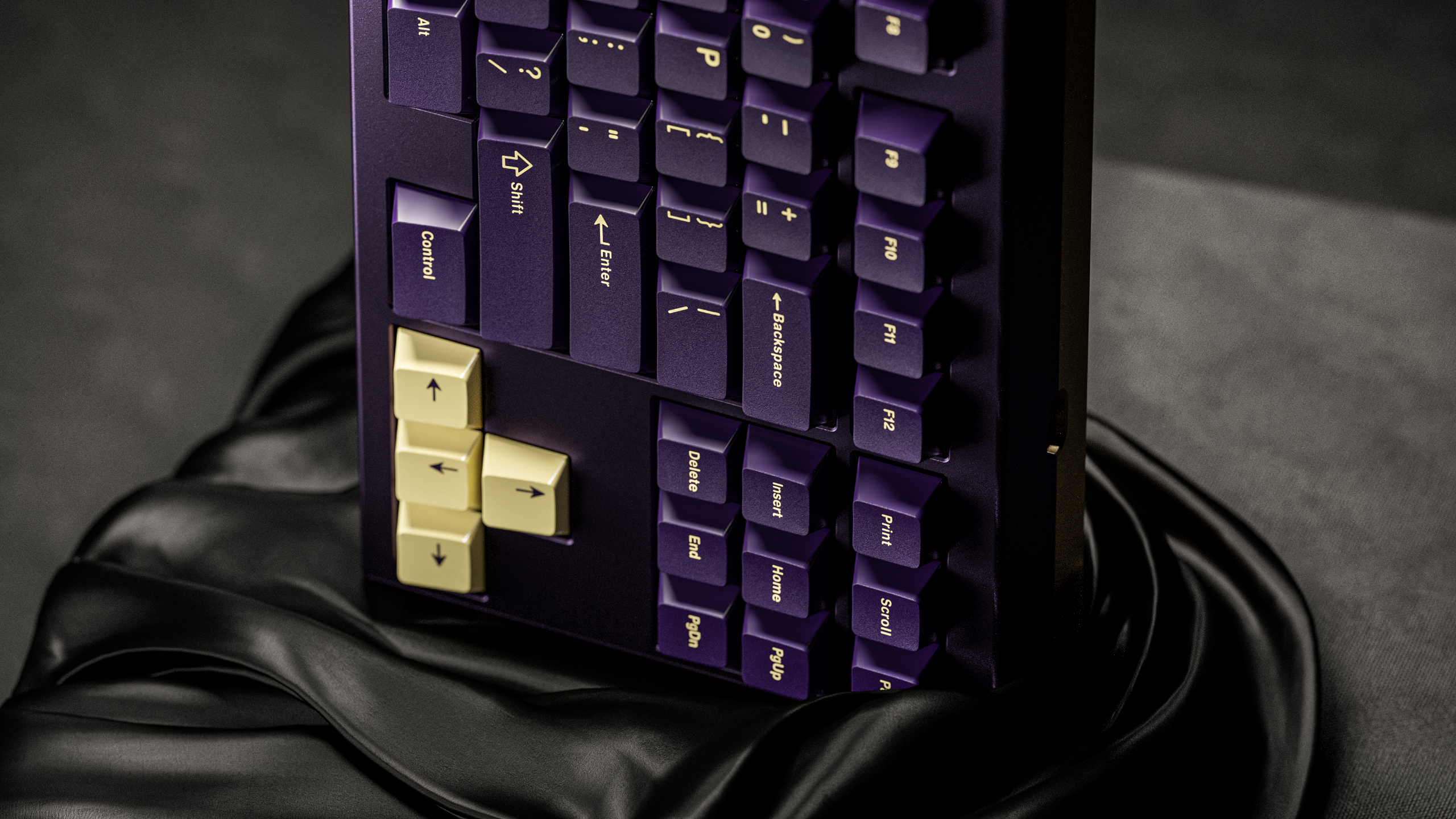 GMK CYL Phantom R2 Keycaps