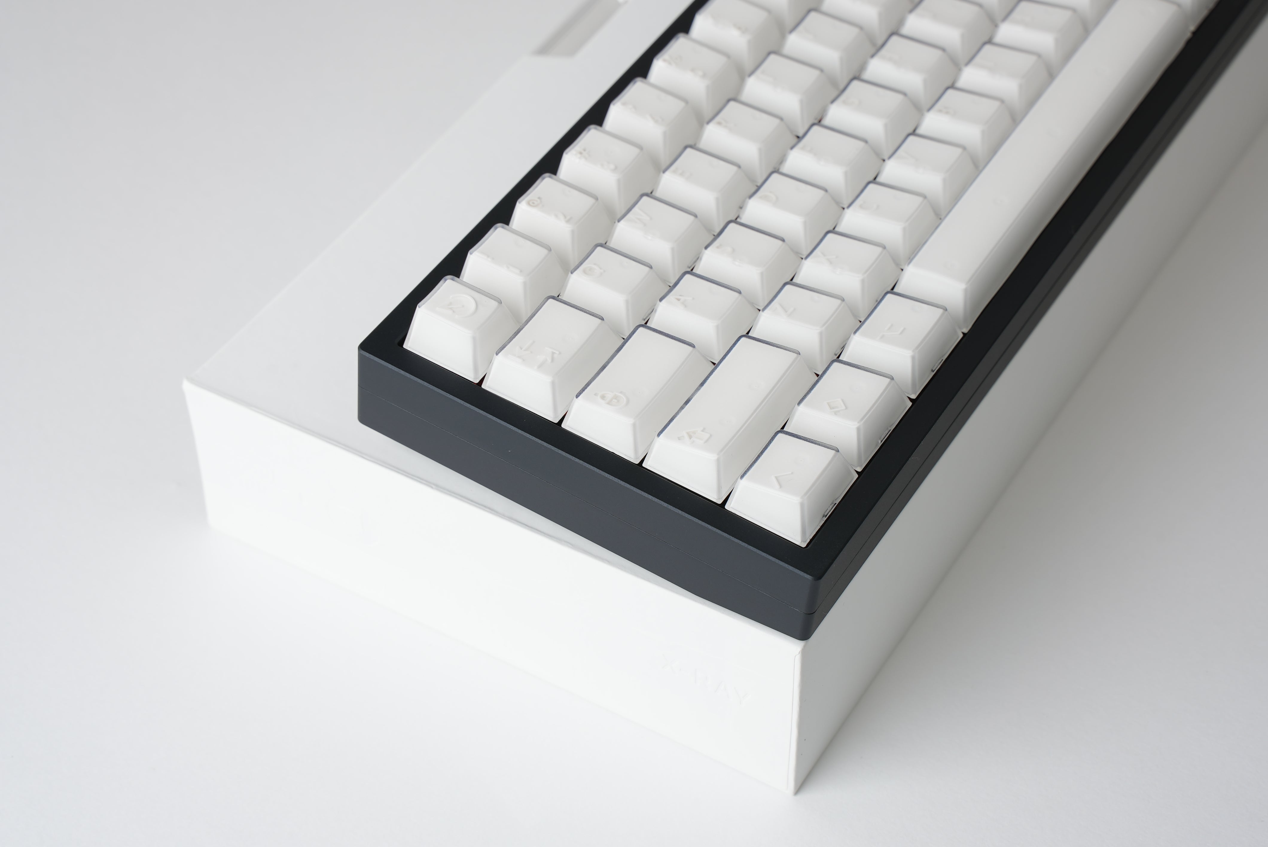 キーボード PBTfans X-Ray base kit KBDfans PBTfans X-Ray - Base - MaxGaming.com