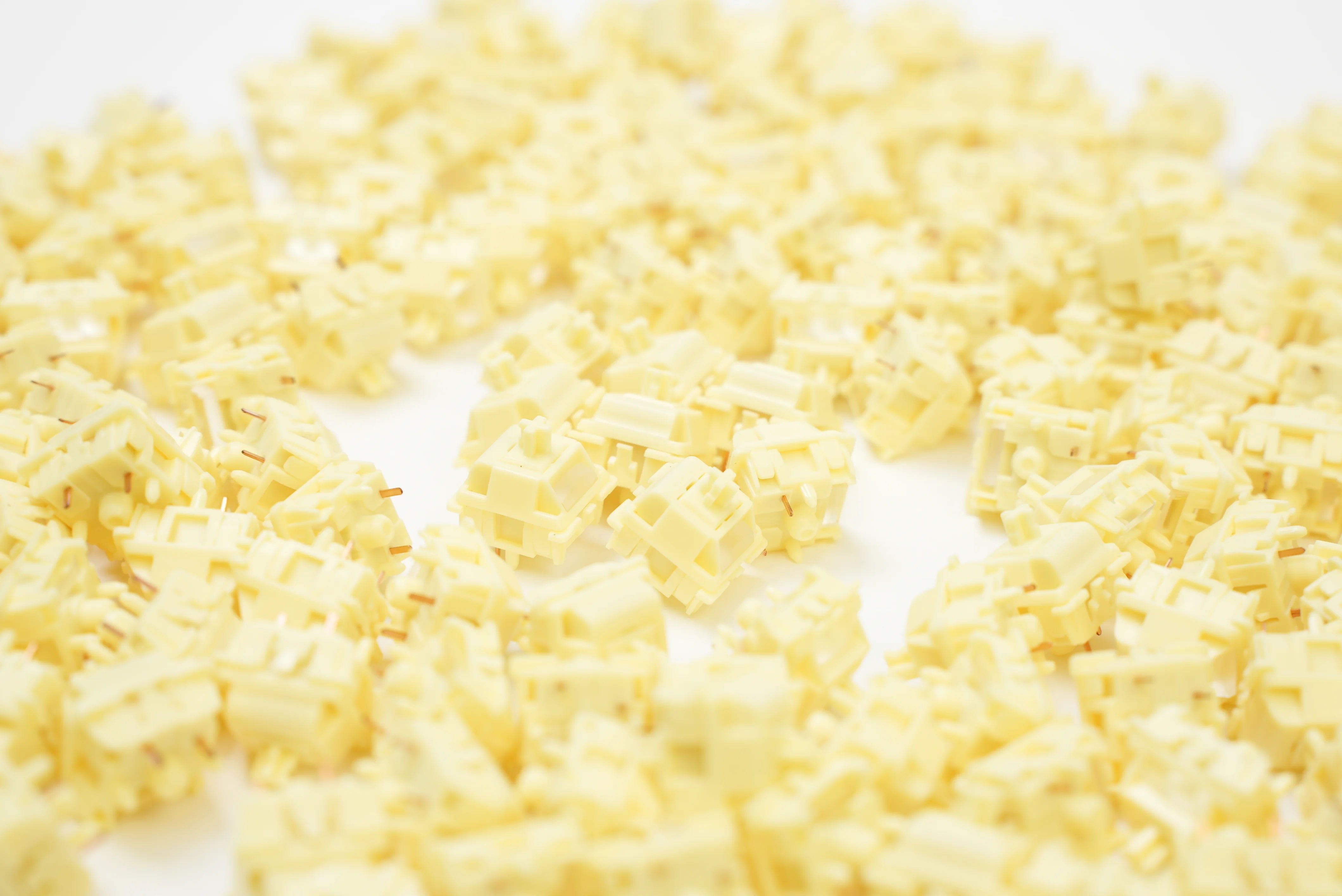 Gateron Banana Smoothie POM Series - Heavy Tactile Switch