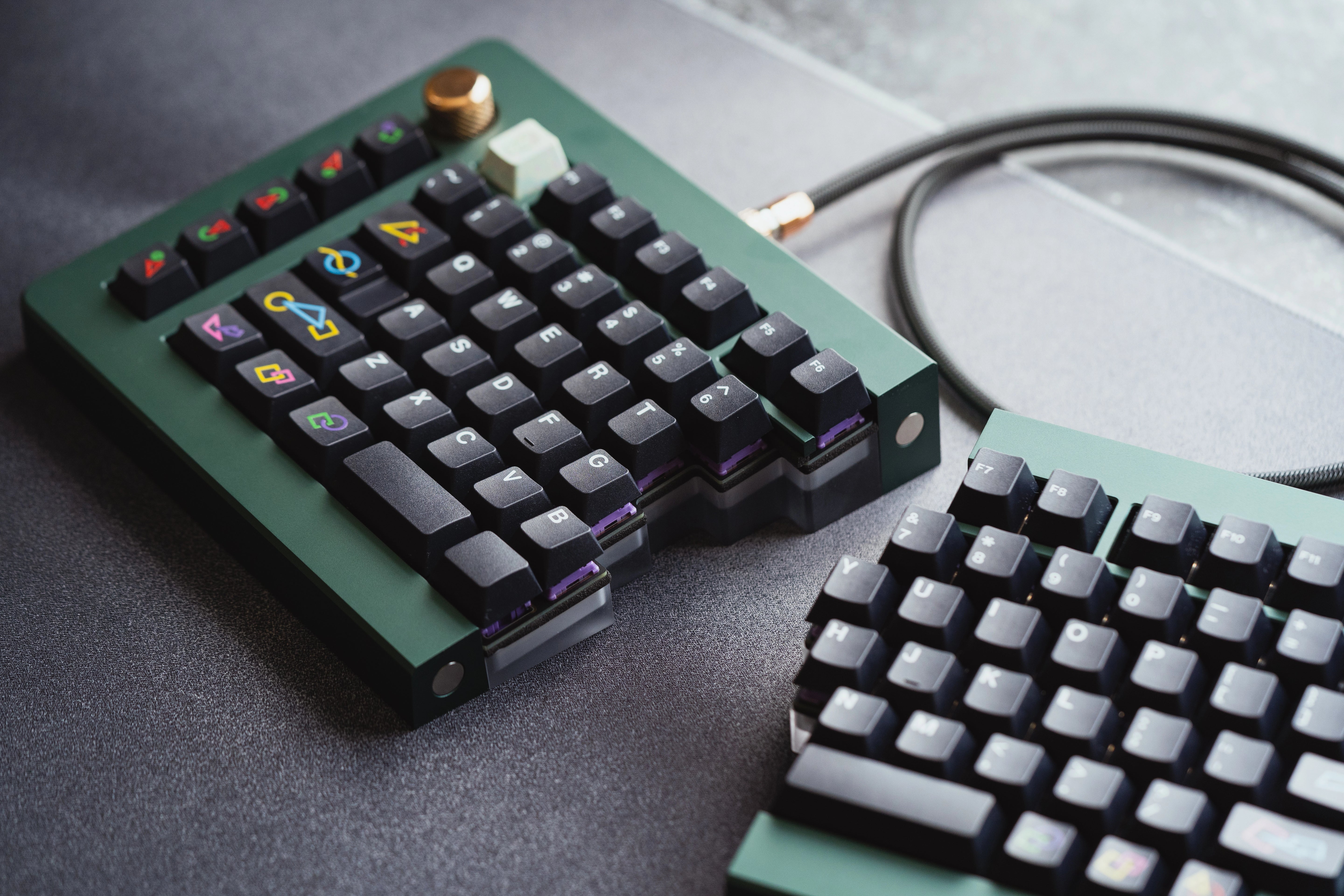 Theseus 75 Mechanical Keyboard [Group Buy]