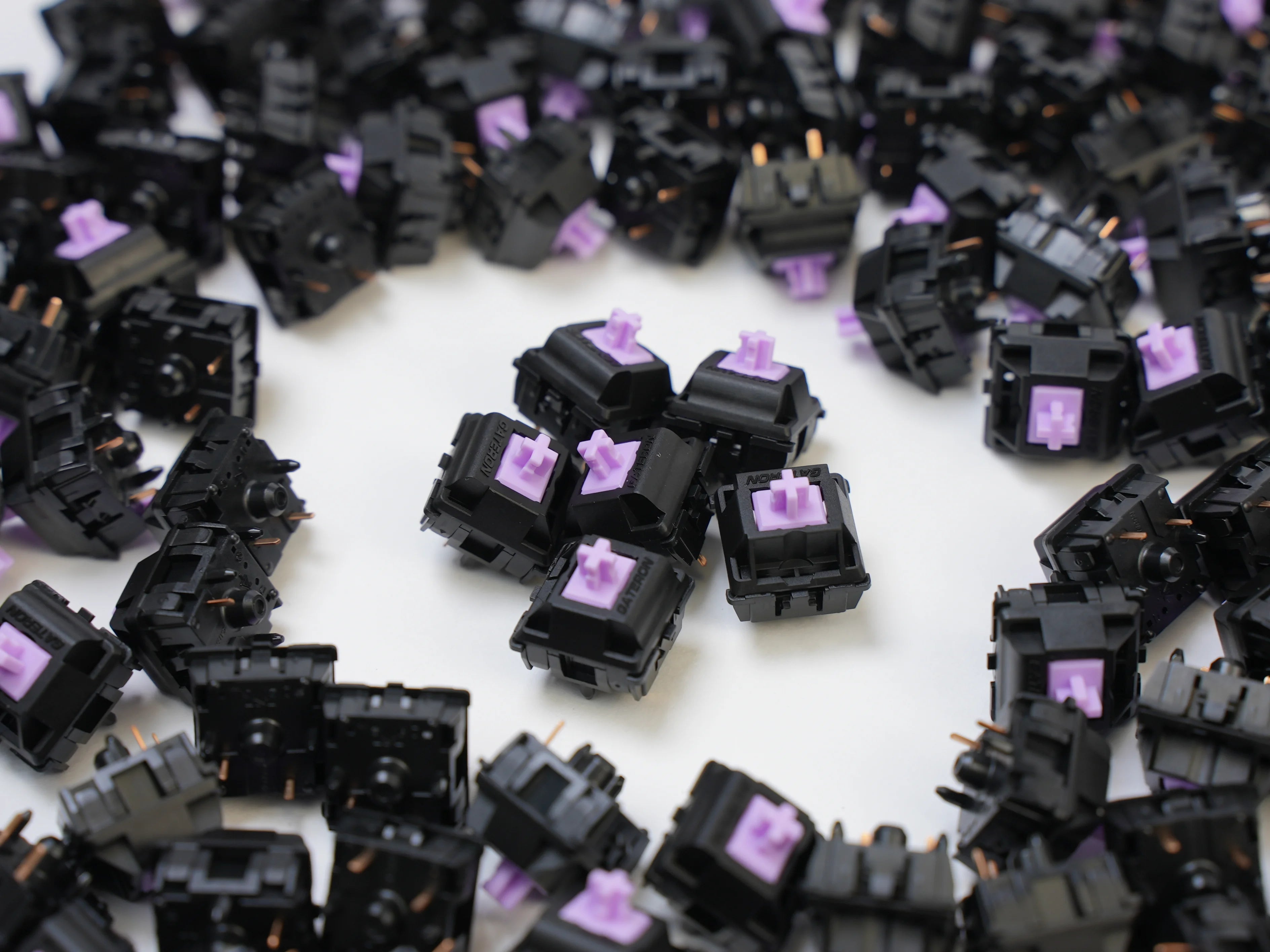 Gateron Oil King Purple - Silent Tactile Switch