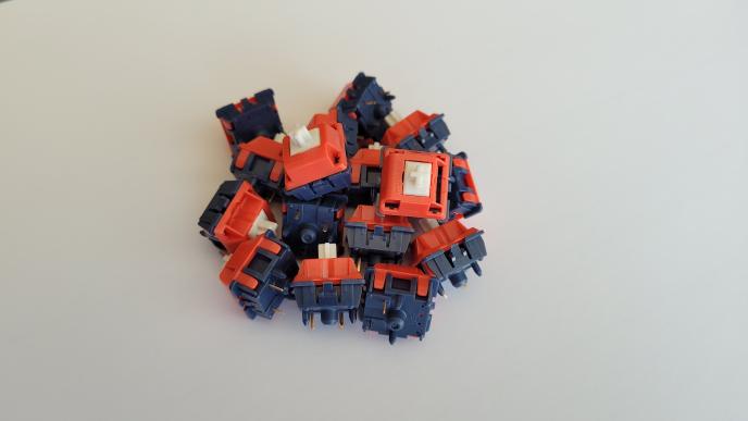 Bushi - Silent Tactile Switch (62g)