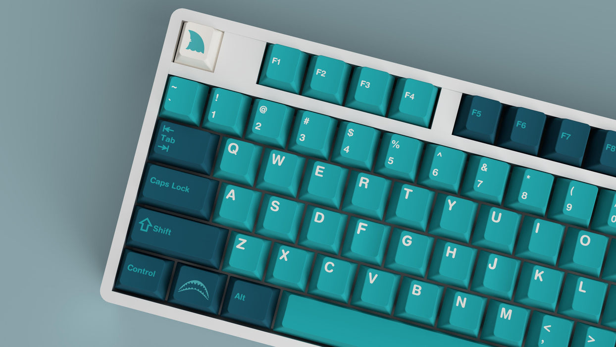 GMK Sharkbait - Deskhero.ca