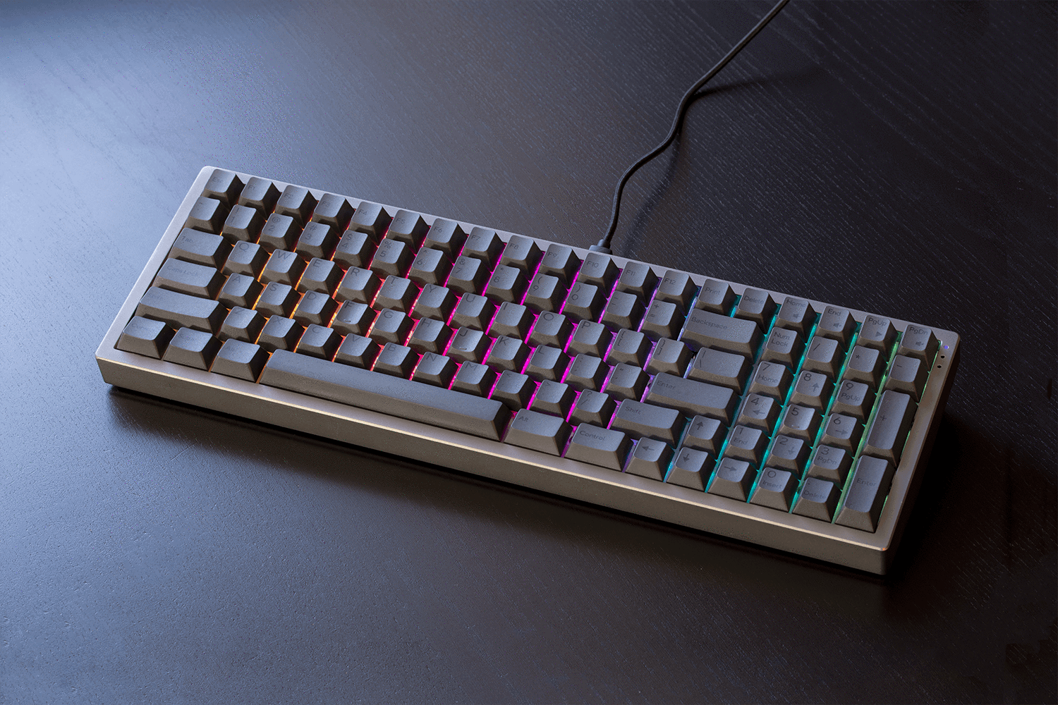 Input Club Stealth KIRA - Deskhero.ca
