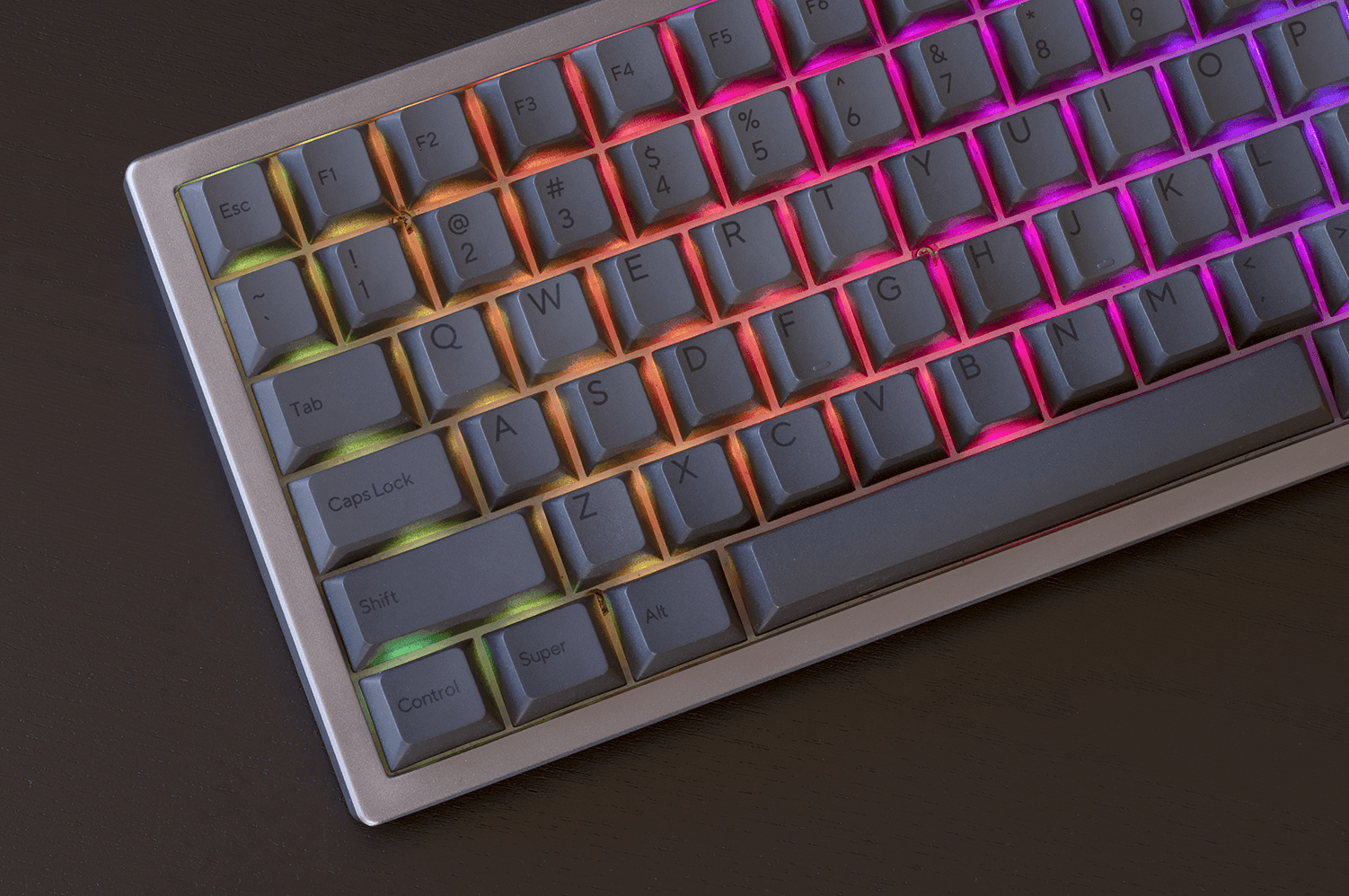 Input Club Stealth KIRA - Deskhero.ca