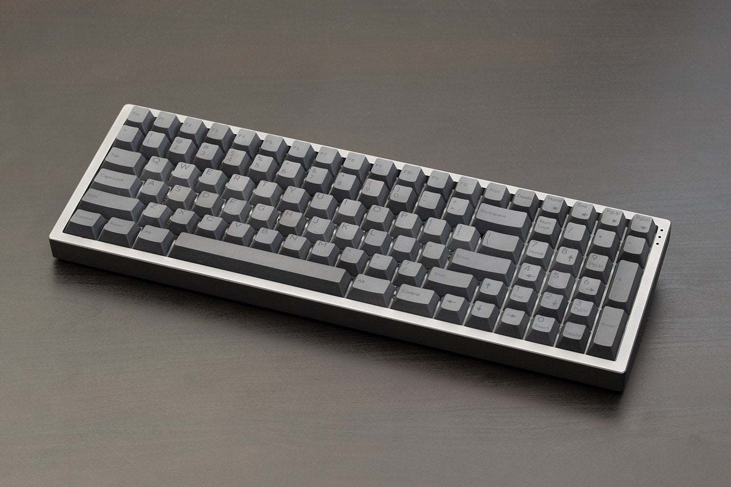 Input Club Stealth KIRA - Deskhero.ca