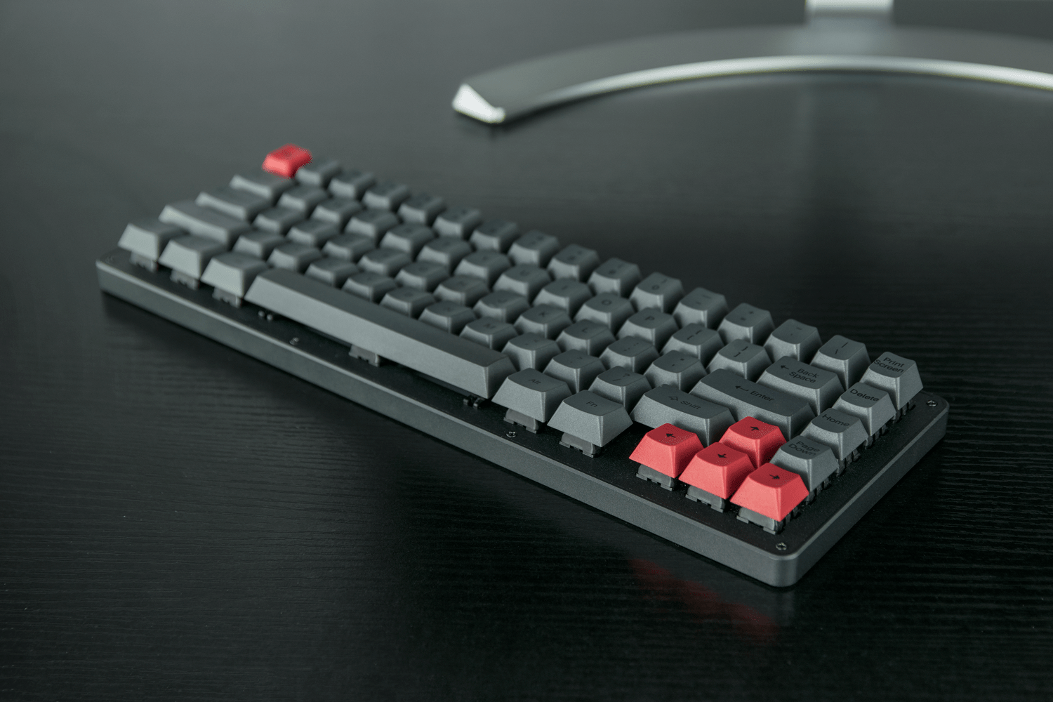 Input Club Nightfox Keyboard - Deskhero.ca